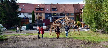 Hinter den alten Häusern am Obertor in Schmalkalden ist wieder Leben eingezogen Alte Industriebrache neu belebt